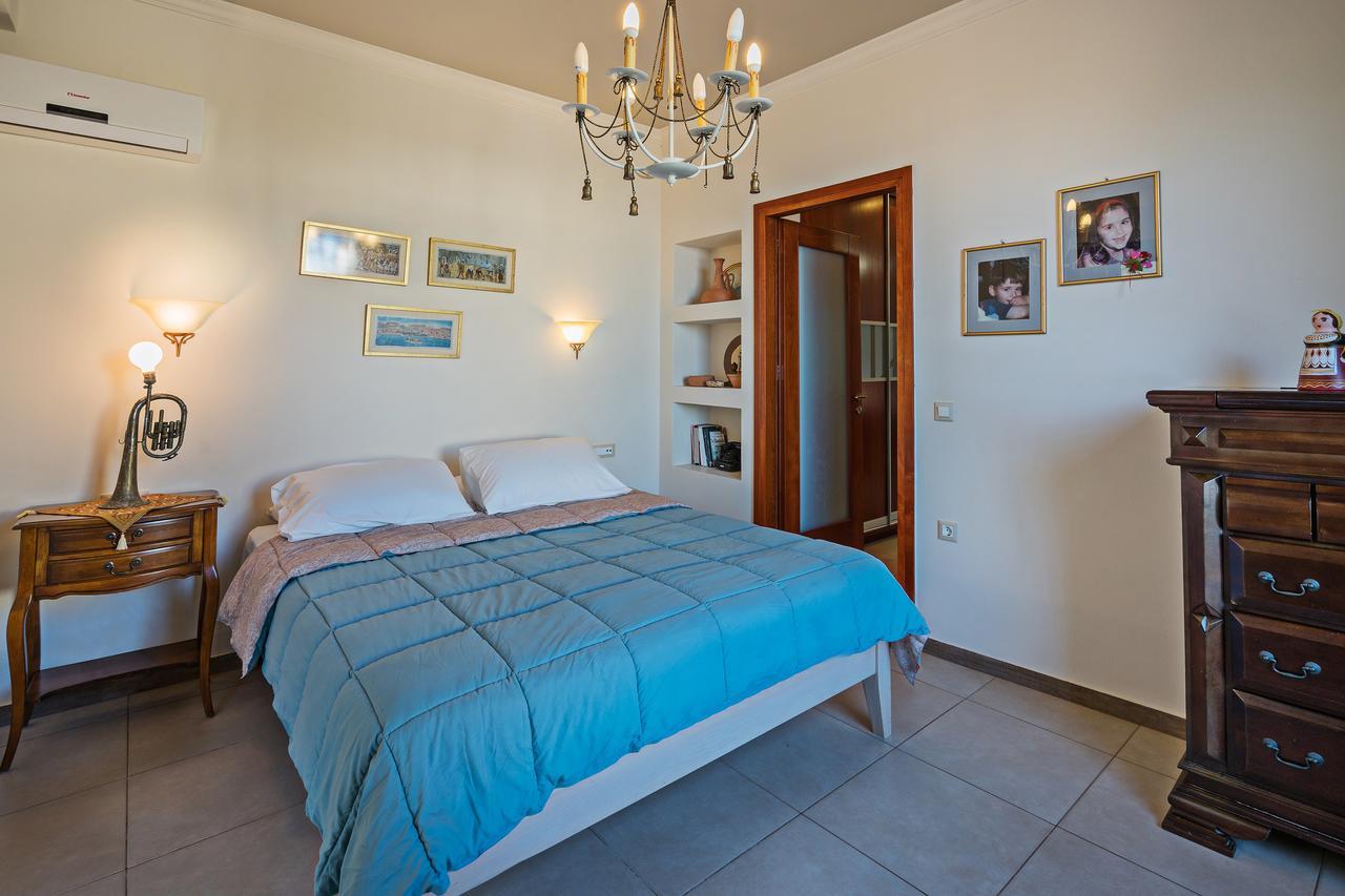 Sea Views At Villa Anemomylos With Heated Pool, Ping Pong And Tennis Агия-Пелагия  Экстерьер фото